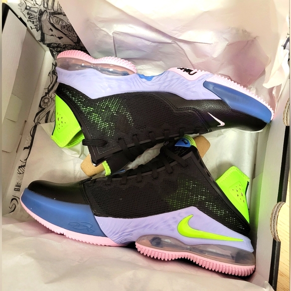 Nike Lebron 19 low size 11 black, purple pulse, pink foam, ghost green - Picture 2 of 16